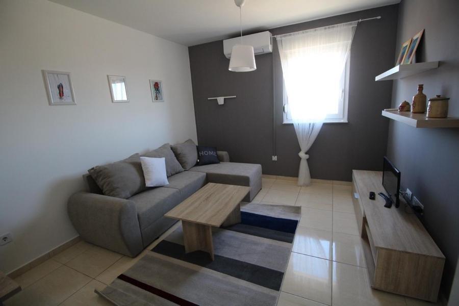 Apartments "Sun-Mauro" - Suitable For Groups Of People Novalja Exterior foto