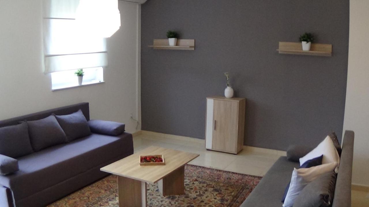 Apartments "Sun-Mauro" - Suitable For Groups Of People Novalja Exterior foto